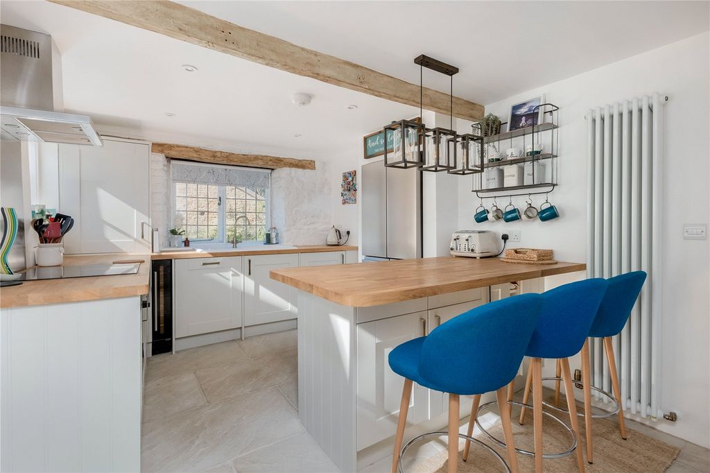 Property photo 2 of 15 Picture No. 33