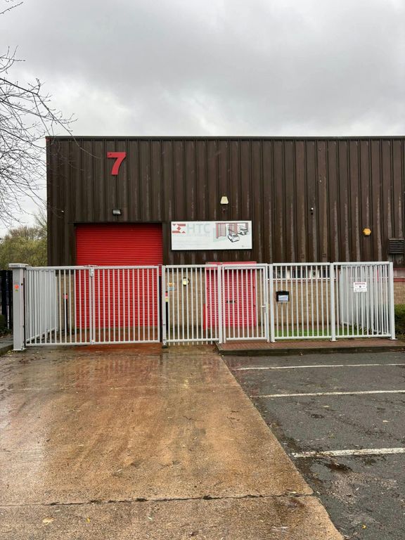 Property photo 1 of 8 Fb_Img_1763142517375.Jpg