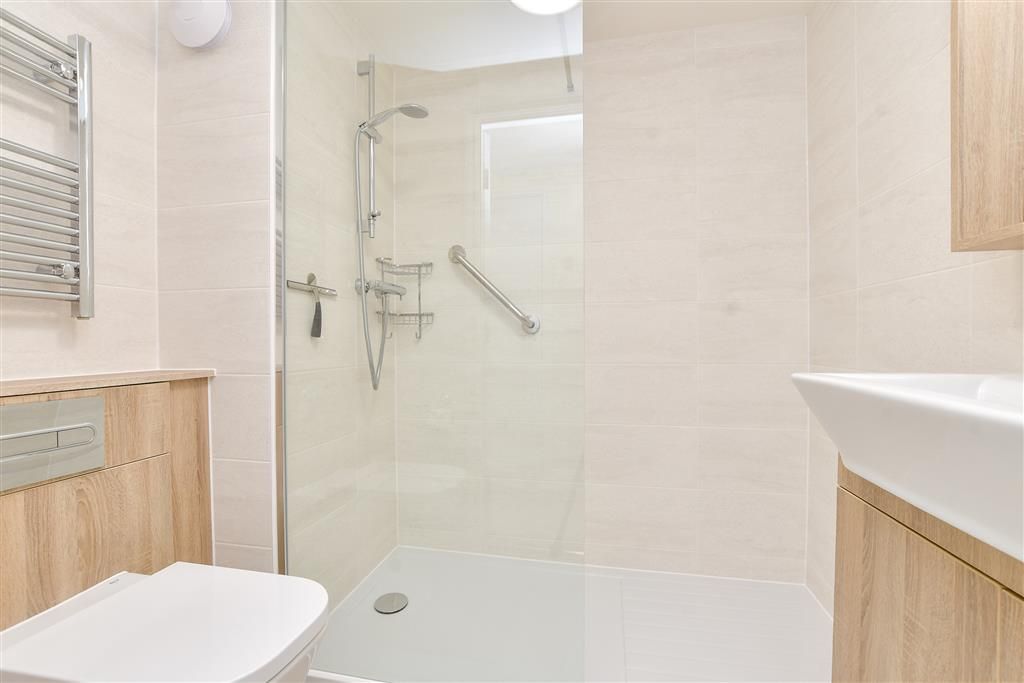 Additional image 8 of 2 bed flat for saleGreat Tattenhams, Epsom, Surrey KT18
