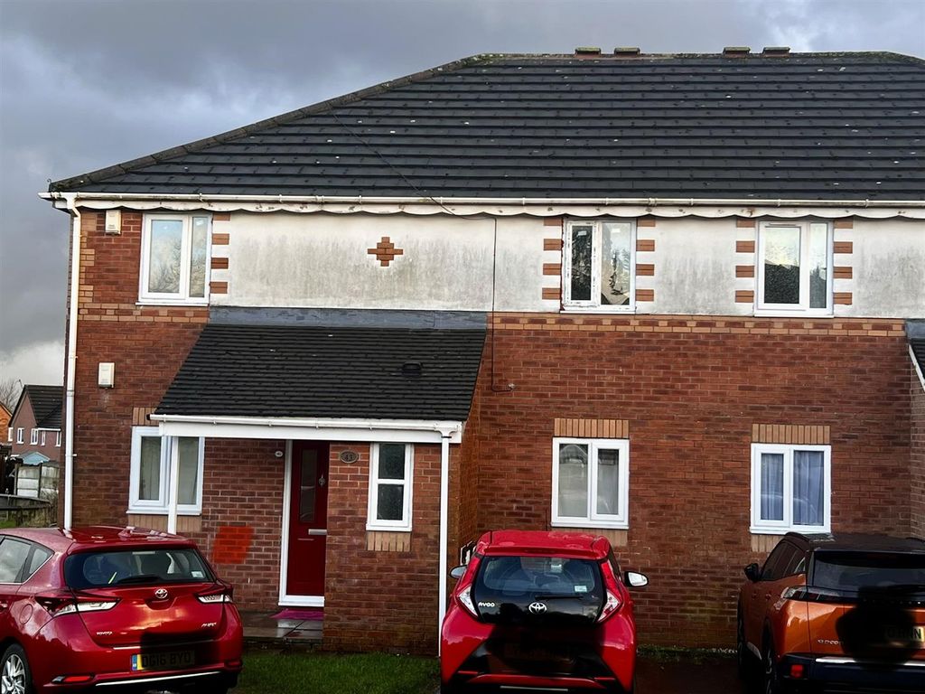 Property photo 1 of 9 Outside .Jpg