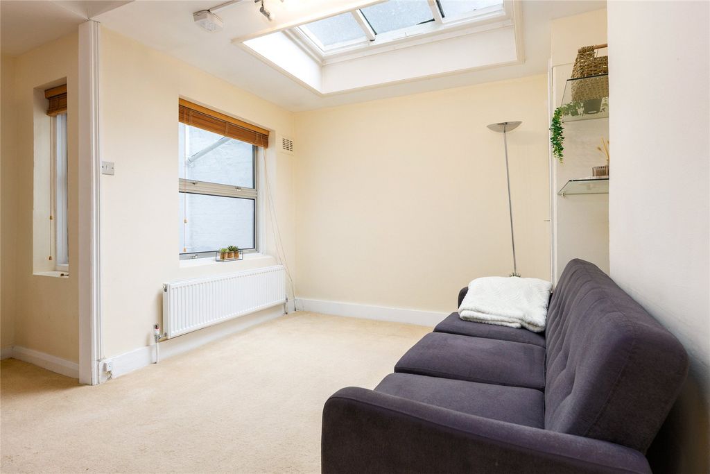 Property photo 3 of 9 Picture No. 04
