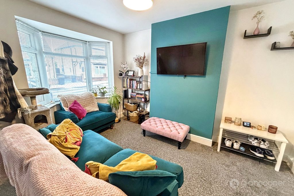 Property photo 2 of 12 4792354