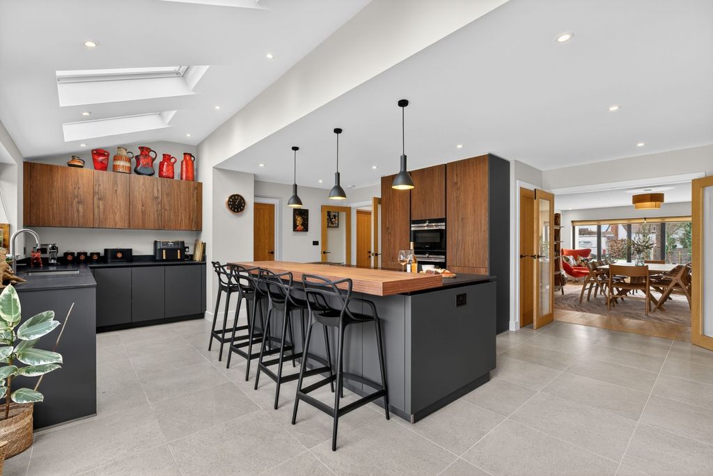 Property photo 2 of 22 Kitchen