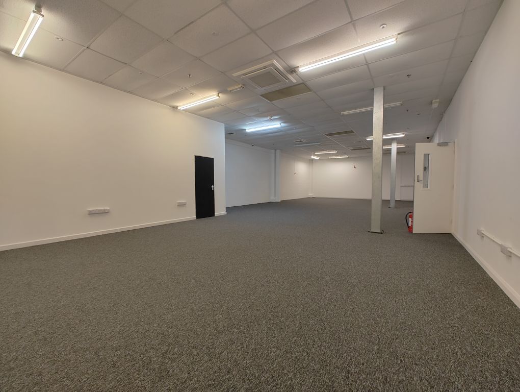 Property photo 3 of 8