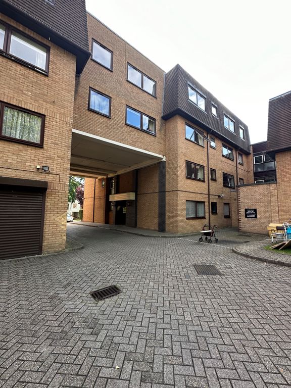 Property photo 1 of 6