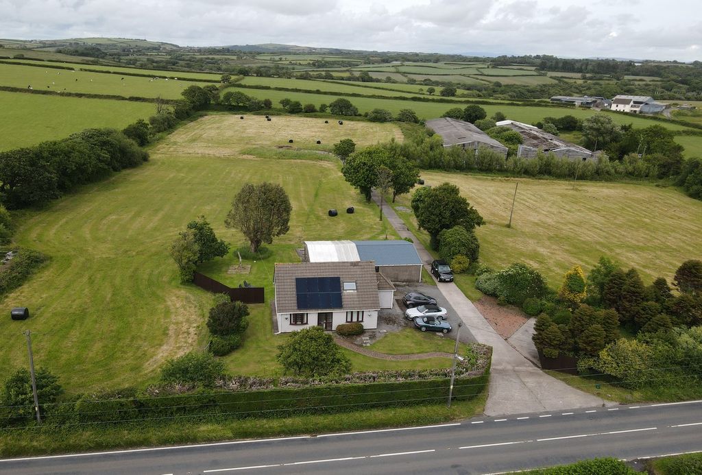 Property photo 3 of 46