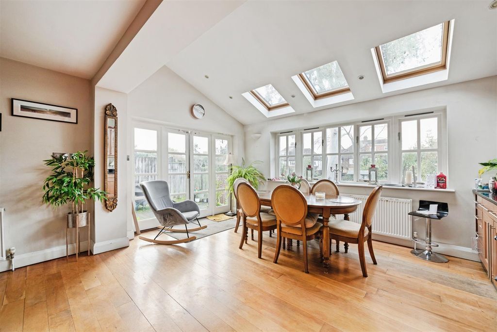 Property photo 2 of 15 Kitchen