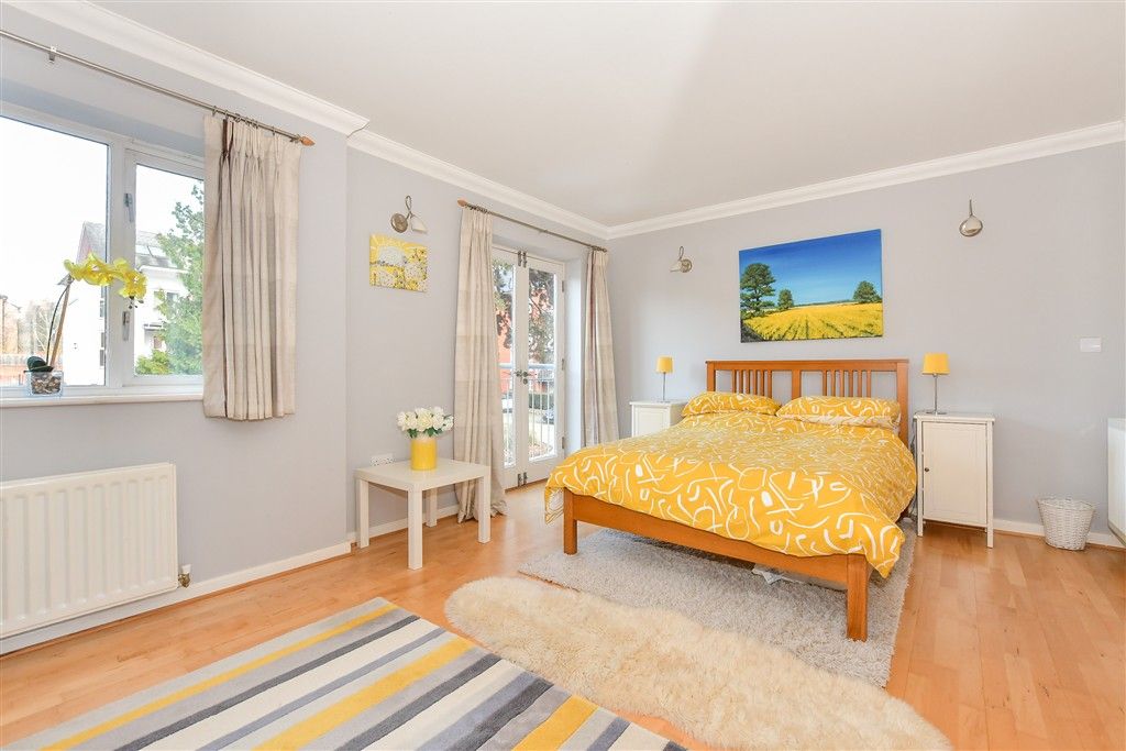 Property photo 1 of 10 Bedroom 2