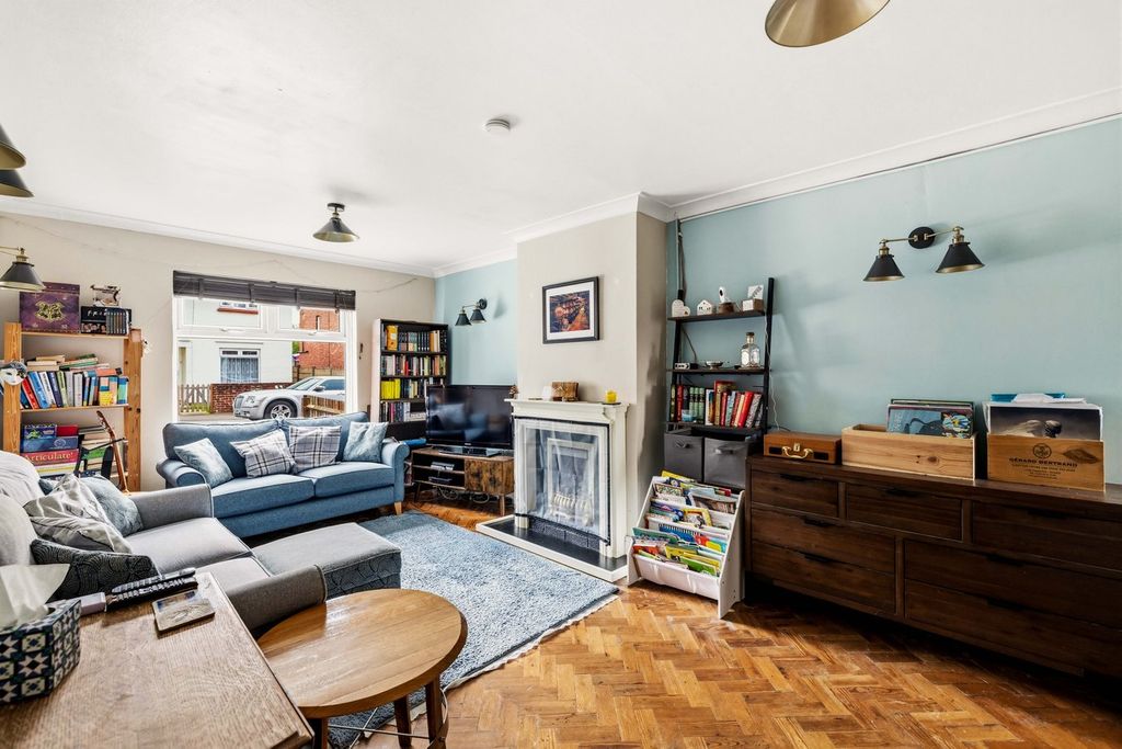 Property photo 2 of 15