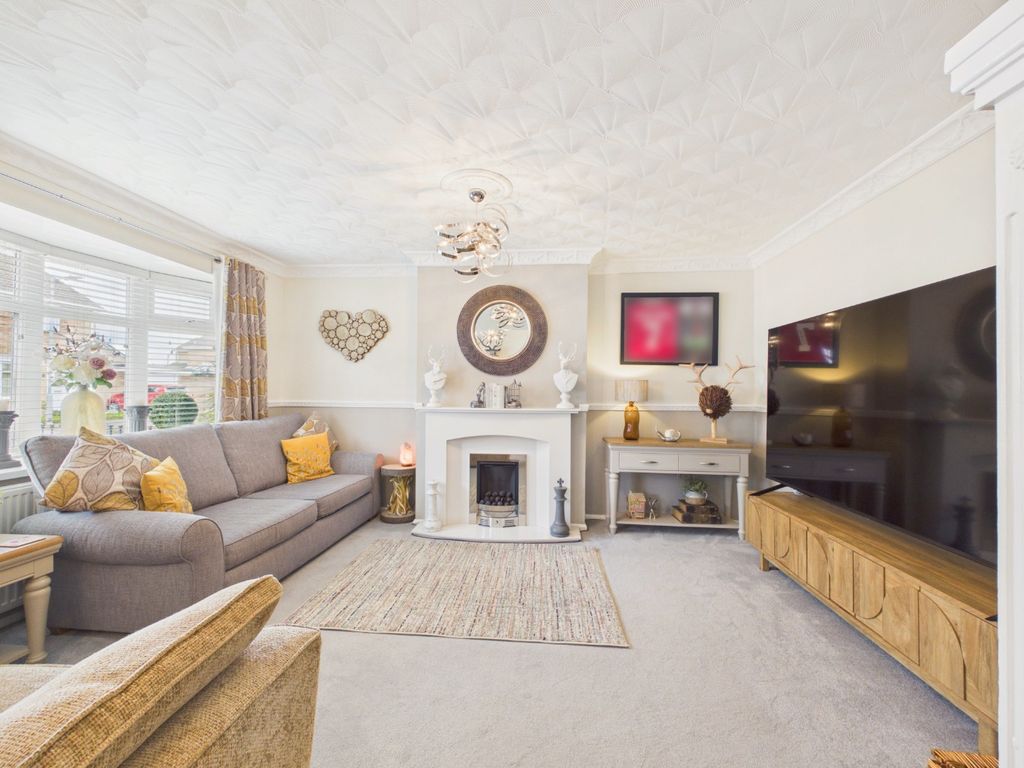 Property photo 2 of 16 5122962