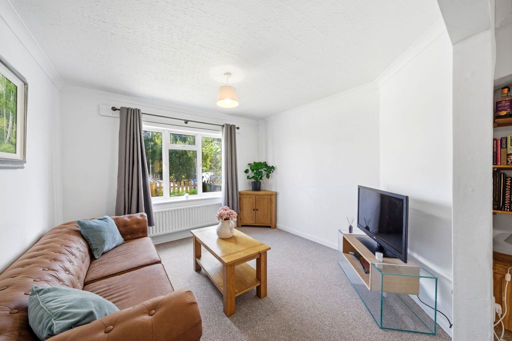 Property photo 3 of 23