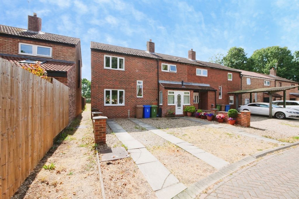 Property photo 1 of 16
