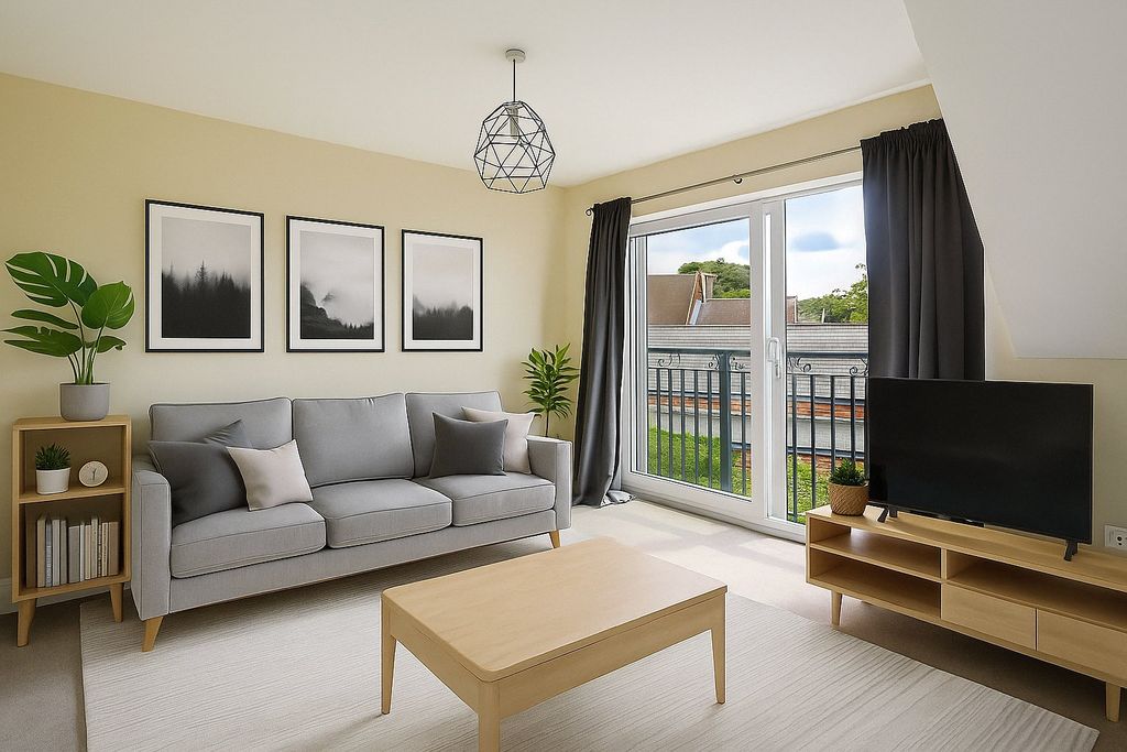 Property photo 2 of 8 Picture No. 37