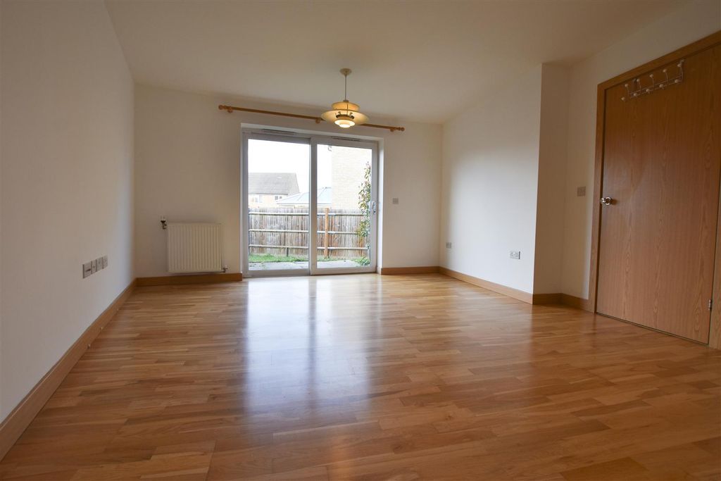 Property photo 3 of 21