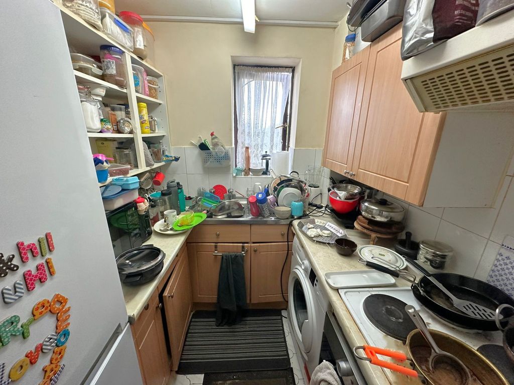 Property photo 3 of 6