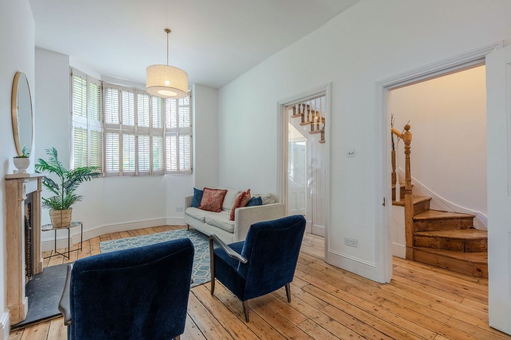 Property photo 3 of 13 Picture No. 32