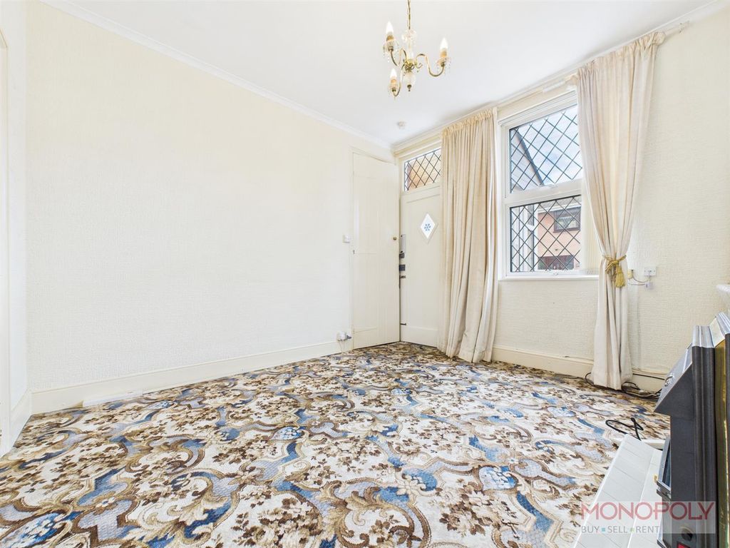 Property photo 2 of 19 Cam04439G0-Pr0115-Still003.Jpg