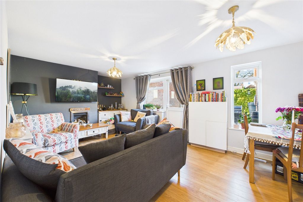 Property photo 2 of 9 Picture No. 06