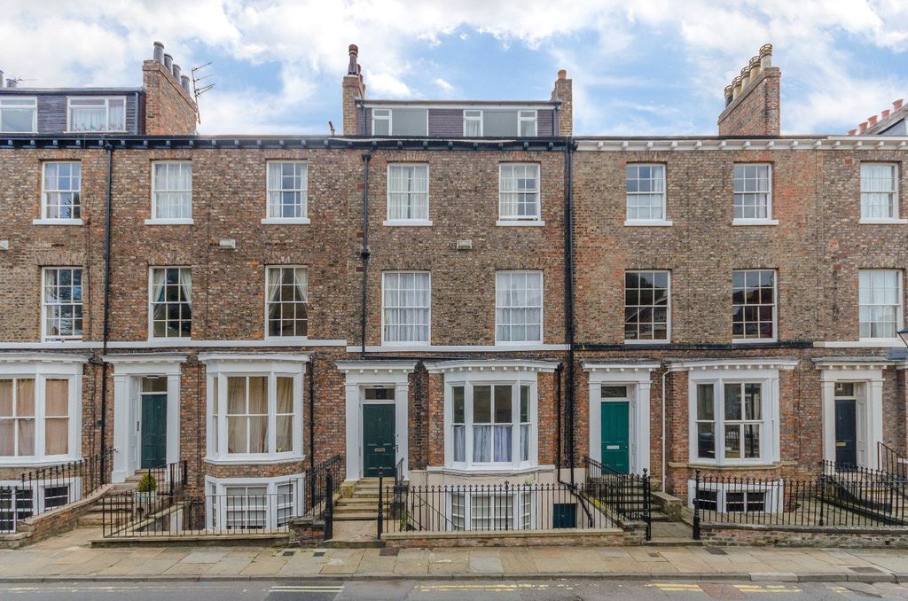 Property photo 1 of 8 Picture 1