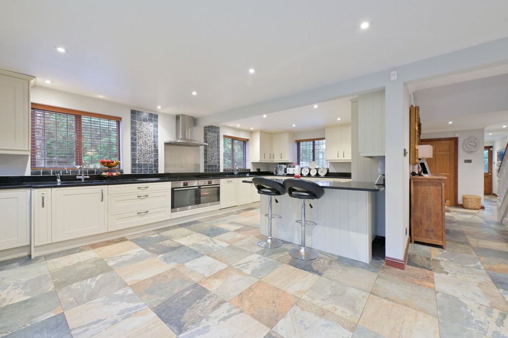 Property photo 3 of 29 Picture No. 08