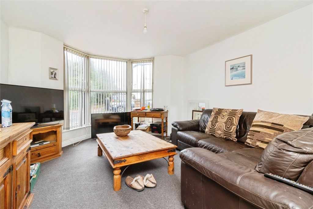 Property photo 2 of 12 Picture No. 02