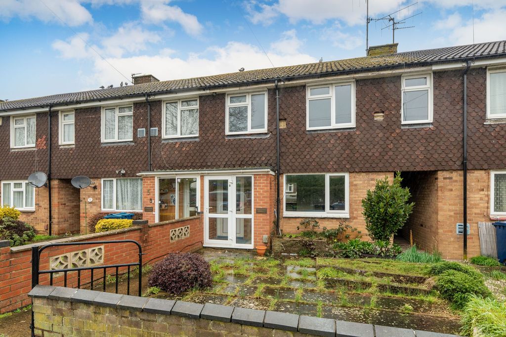 Property photo 1 of 12 Front