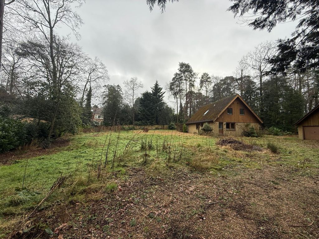 Property photo 1 of 14 Picture No. 12
