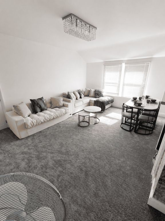 Property photo 1 of 59 Living Room