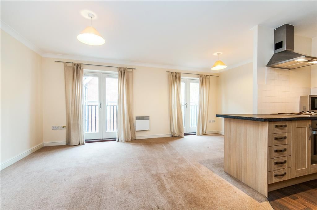 Property photo 2 of 7 Living Room