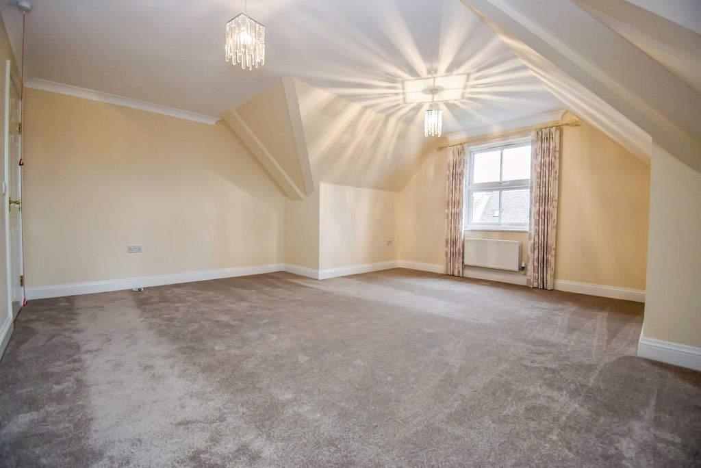 Property photo 2 of 12 Living Room