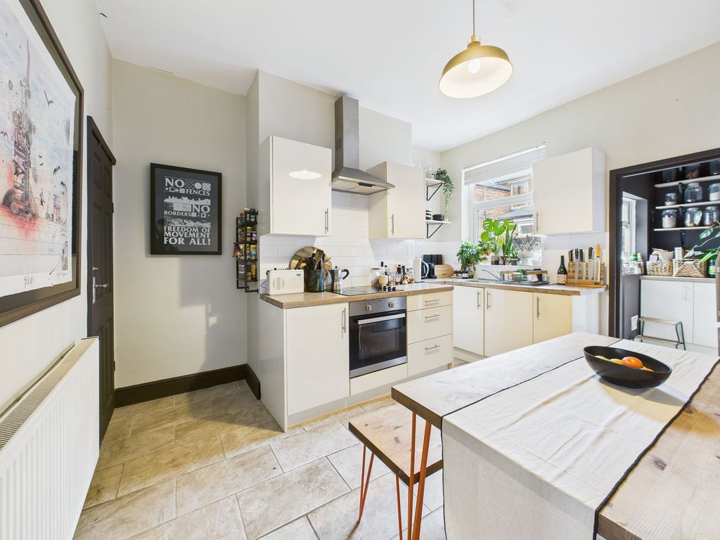 Property photo 2 of 13 Dining Kitchen