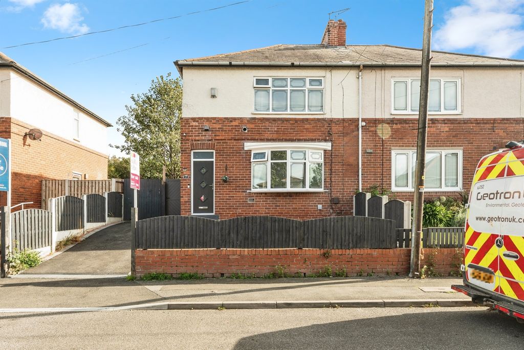 Property photo 1 of 17