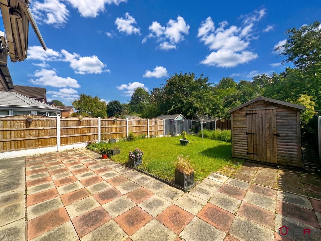 Property photo 2 of 28