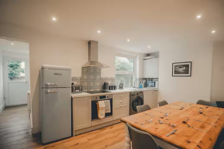Property photo 2 of 9 Picture No. 06