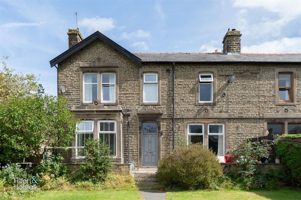 Property photo 1 of 20 Gisburn Road