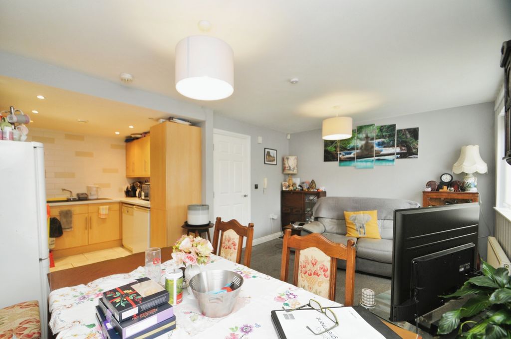 Property photo 3 of 17 Photography