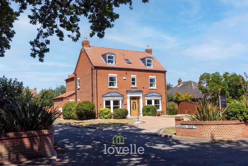Property photo 1 of 50