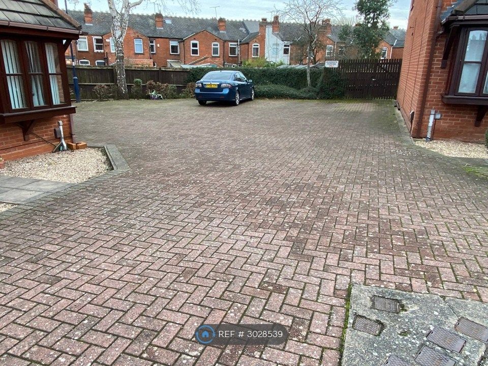 Property photo 3 of 16