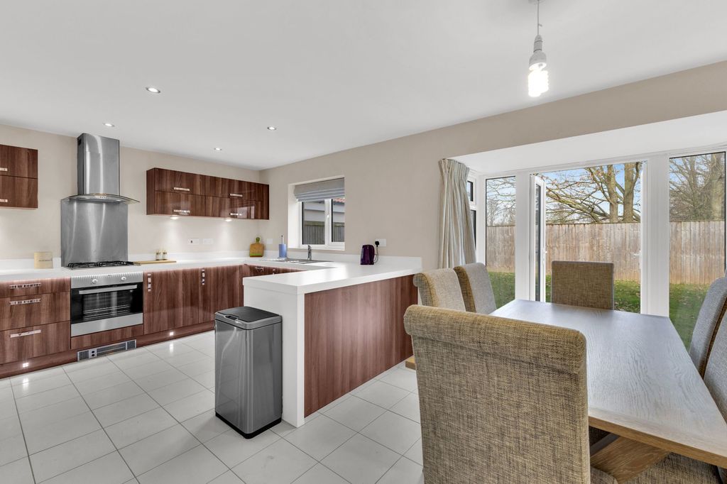 Property photo 2 of 23 Kitchen