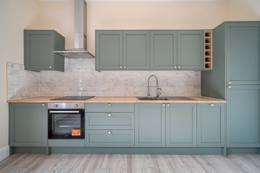 Property photo 2 of 14 Picture No. 03