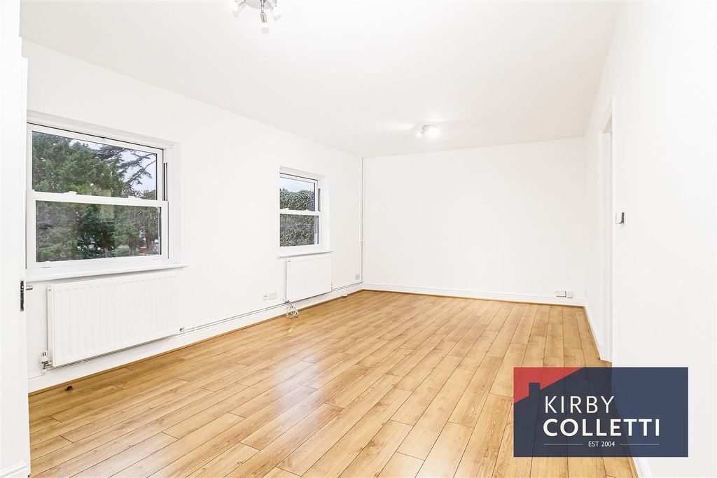 Property photo 2 of 10 Living Room