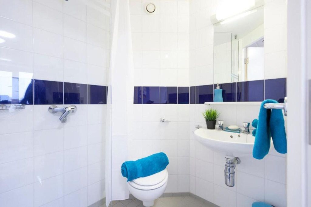 Property photo 3 of 15 Bathroom