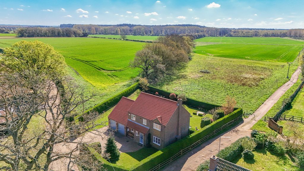 Property photo 3 of 35 37190012