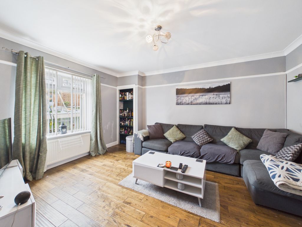 Property photo 2 of 21