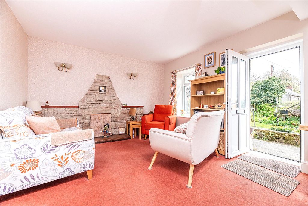 Property photo 2 of 32 Picture No. 20