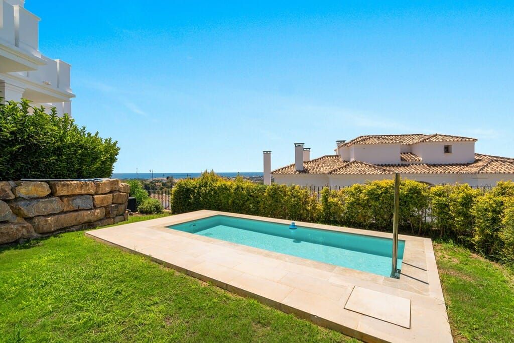 Property photo 3 of 25 Marbella Residence Esmara411 3