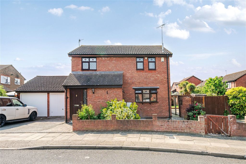 Property photo 1 of 22 External