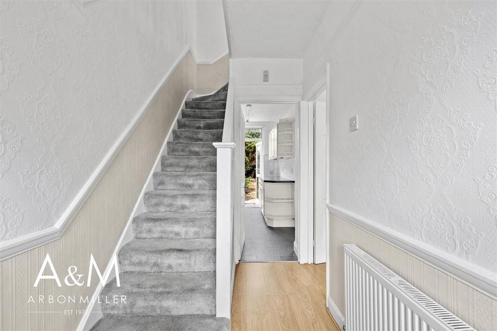 Property photo 3 of 22 4D4A6206.Jpg
