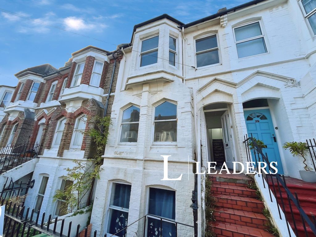 Property photo 1 of 10 User_E