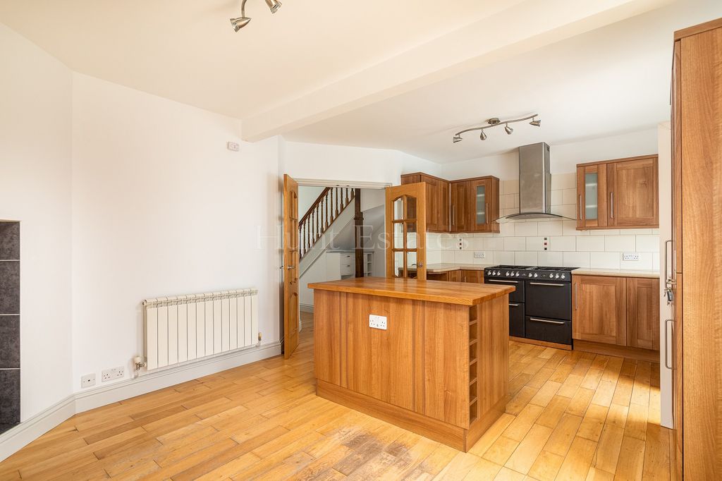 Property photo 3 of 21 Not Specified